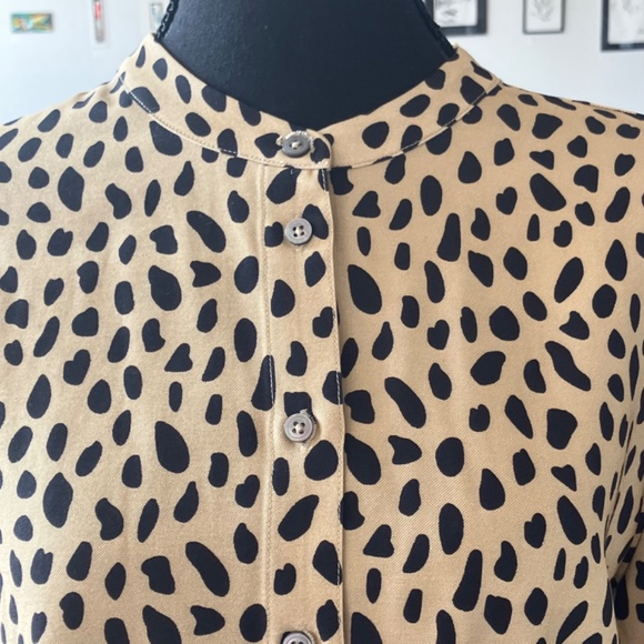 Doris UNTUCKit spotted animal print shirt - Picture 8 of 14